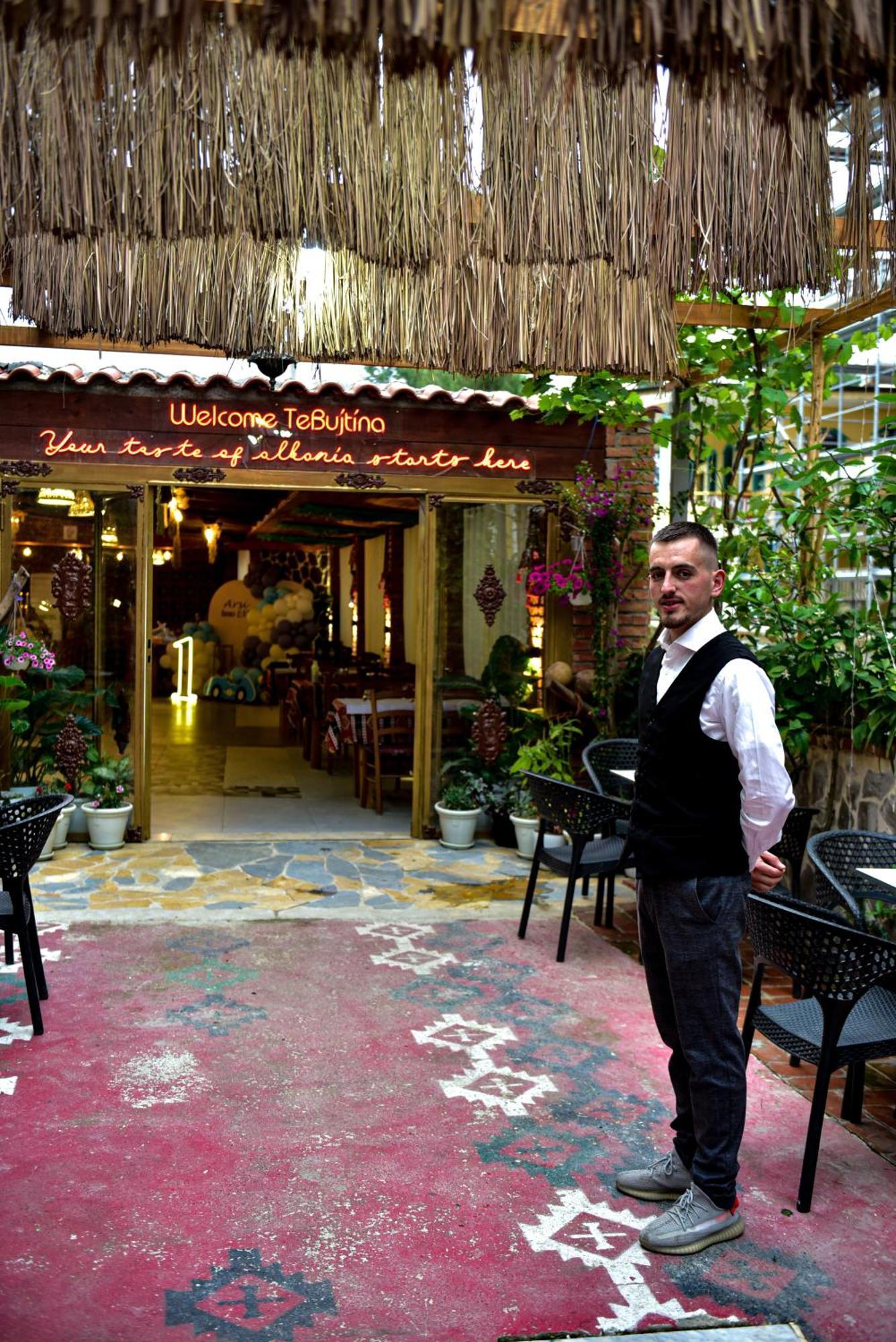 Hotel Te Bujtina Hotel- Cozy With Traditional Breakfast Near